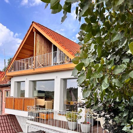 Shard Boutique Hotel-Adult Only Brasov Bagian luar foto