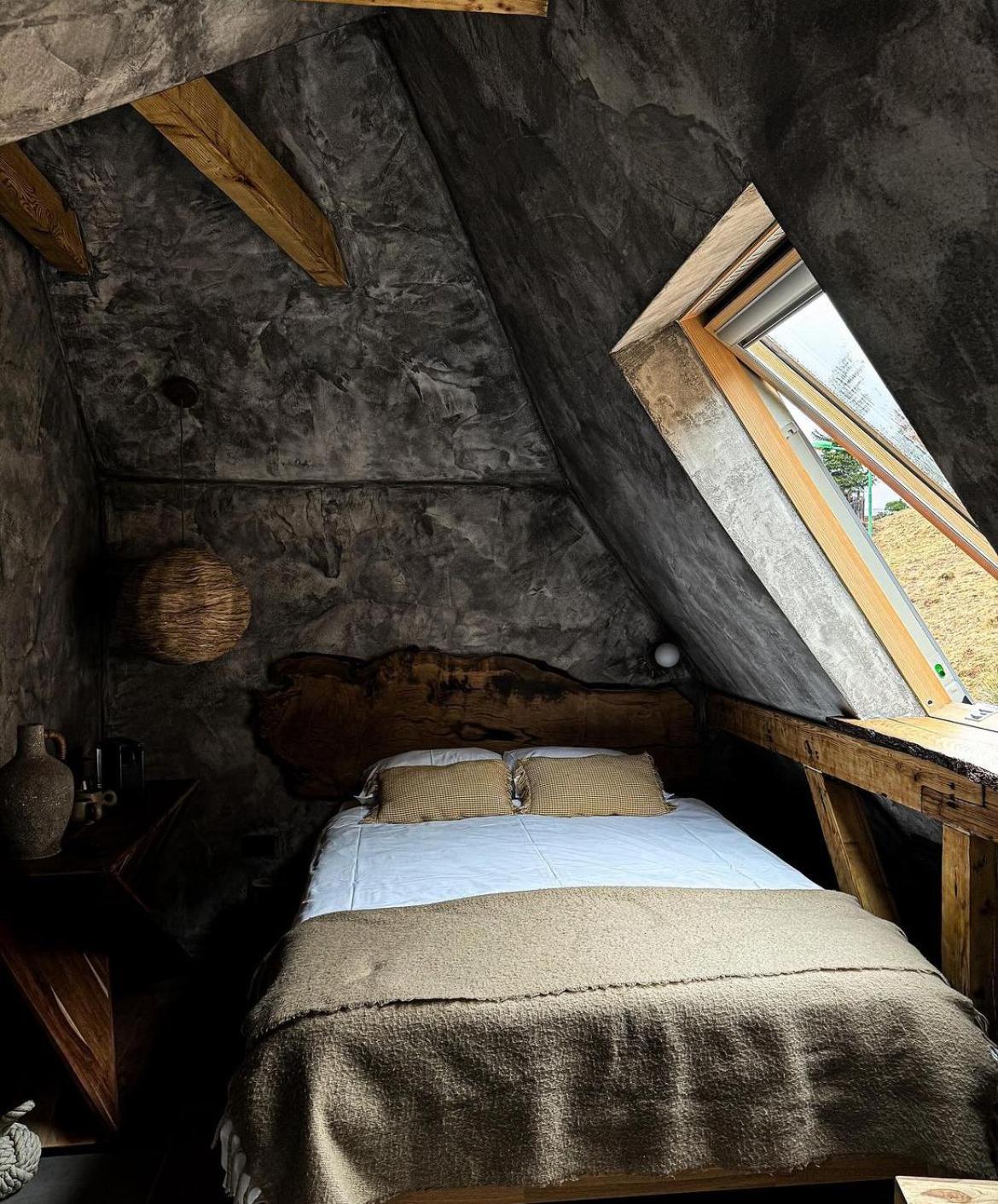 Shard Boutique Hotel-Adult Only Brasov Bagian luar foto