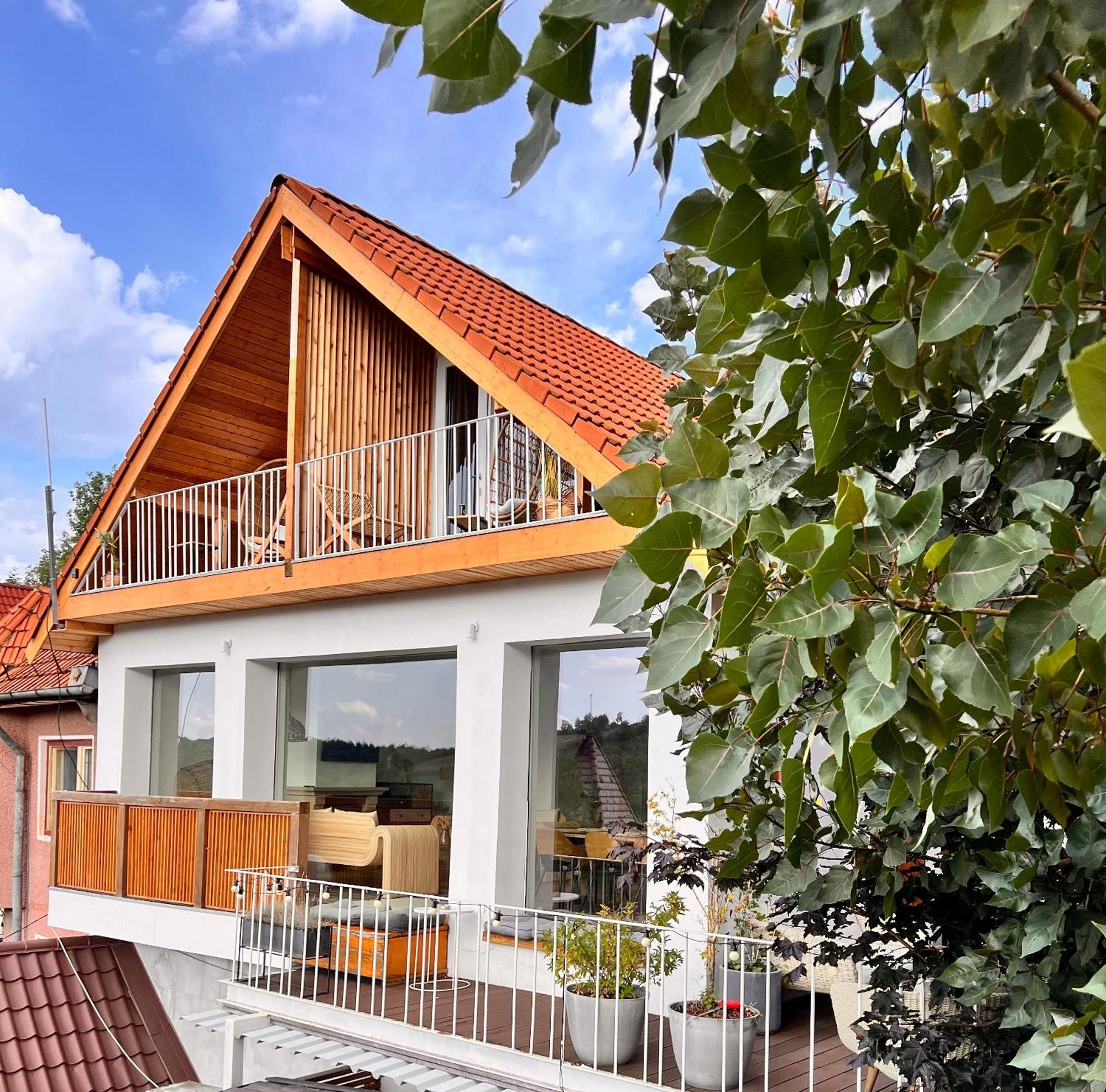 Shard Boutique Hotel-Adult Only Brasov Bagian luar foto